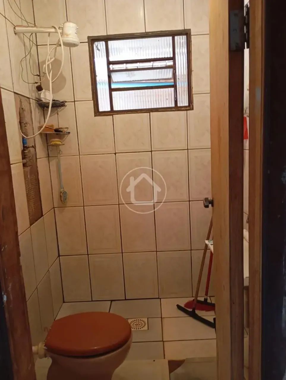 CASA 4 QUARTOS SENDO 1 SUITE - Foto 5