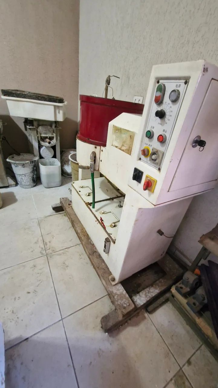 Vendo turbo acabamento capacidade 30 litros. - Foto 2