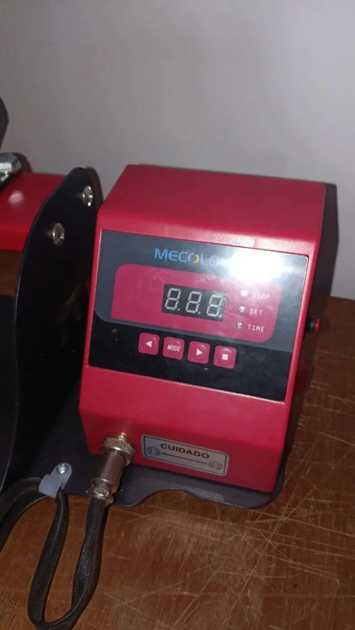 Prenca de canecas