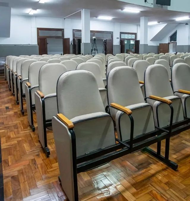 Mobiliário para igreja completo 