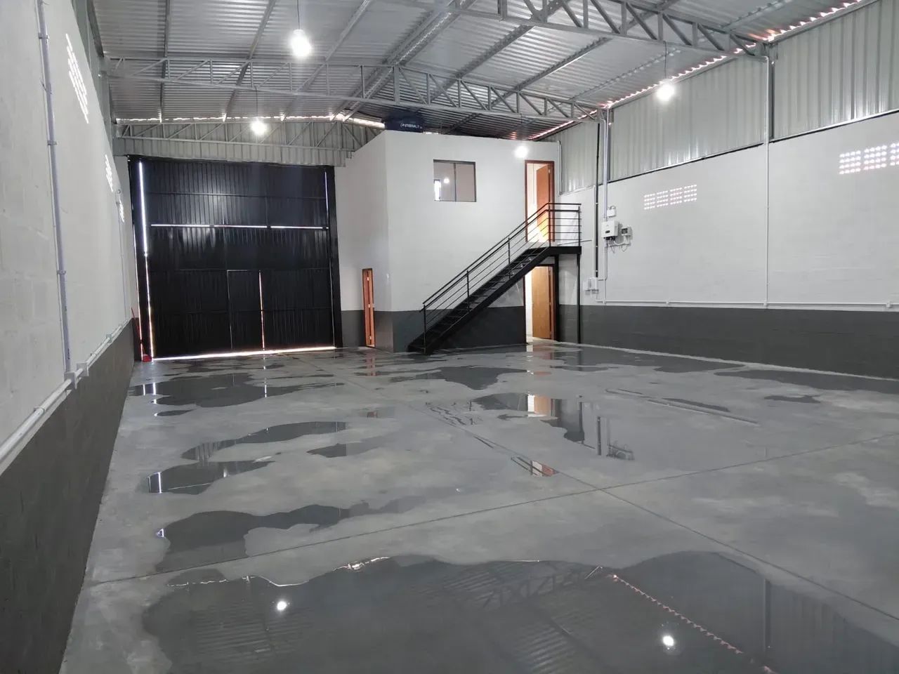 Galpões de 221 m2 Santo Amaro da Imperatriz Bairro Sul do Rio - Foto 4