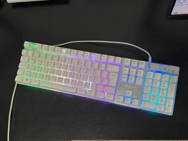 Teclado Semi-Mecânico OEX Prismatic TC205 Branco RGB Anti-ghosting