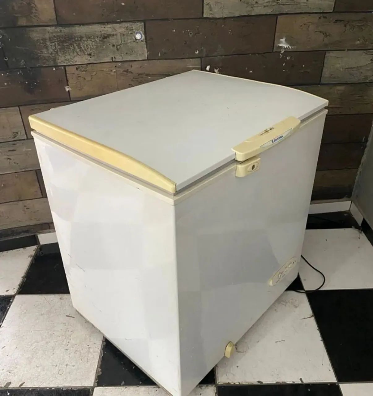 Electrolux Freezer Working465558189973841920