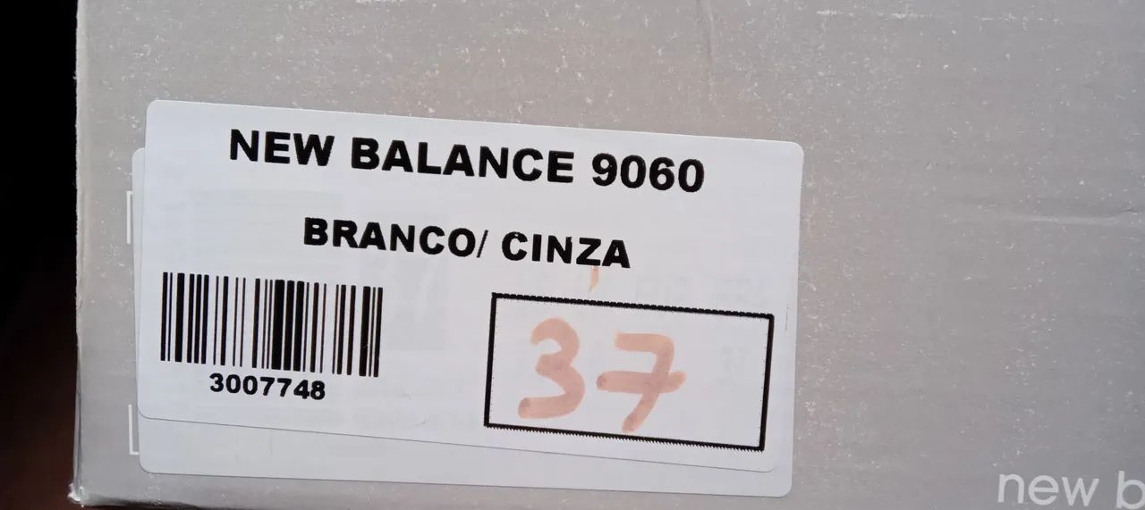 Tênis Novo importado  - Foto 4