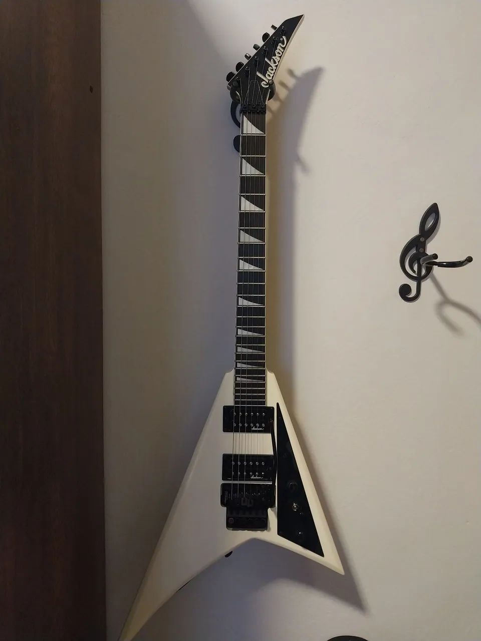 Guitarra Jackson série rhoads js32 - Foto 4