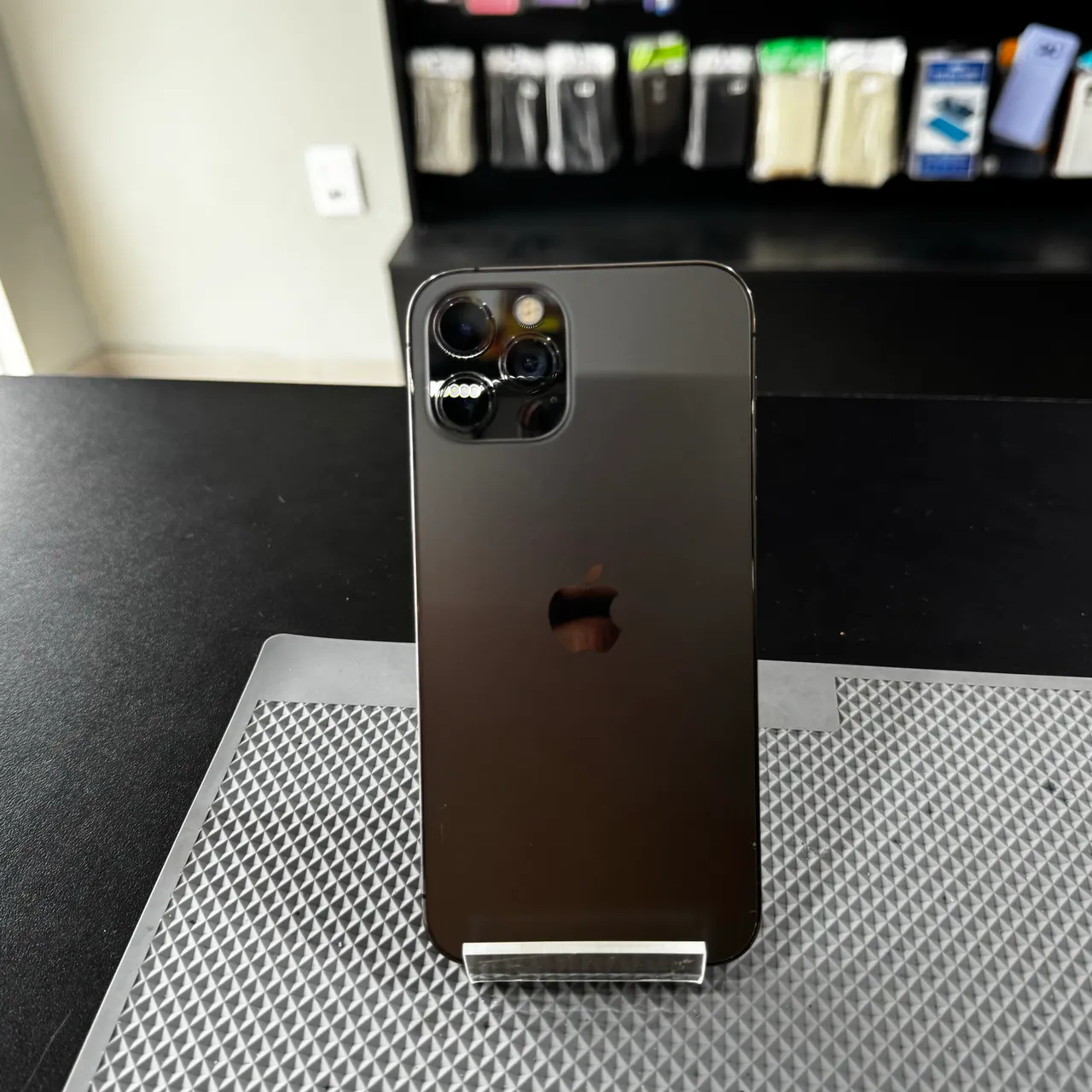 iPhone 12 PRO 128gb grafite - Celulares e Smartphones - Trindade