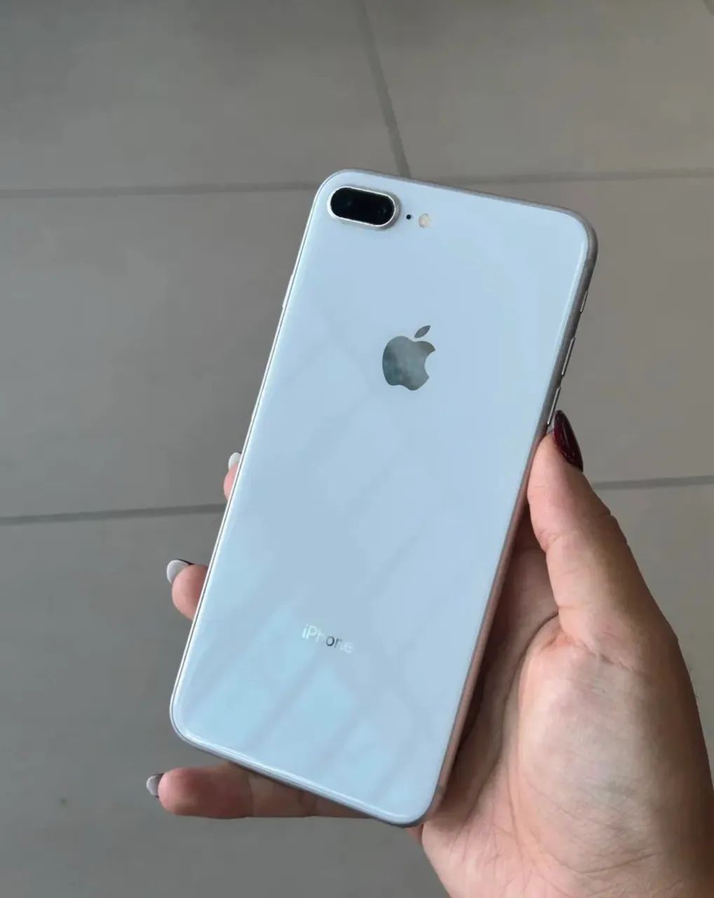 iPhone 8 Plus 