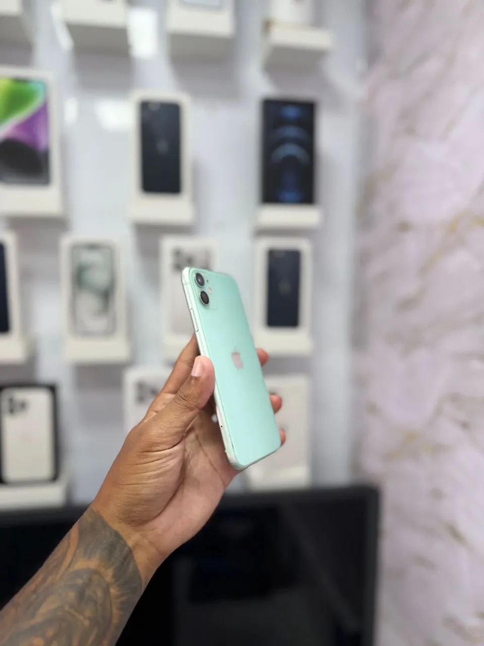 IPHONE 11 64 GB TELA NOVA  - Foto 3