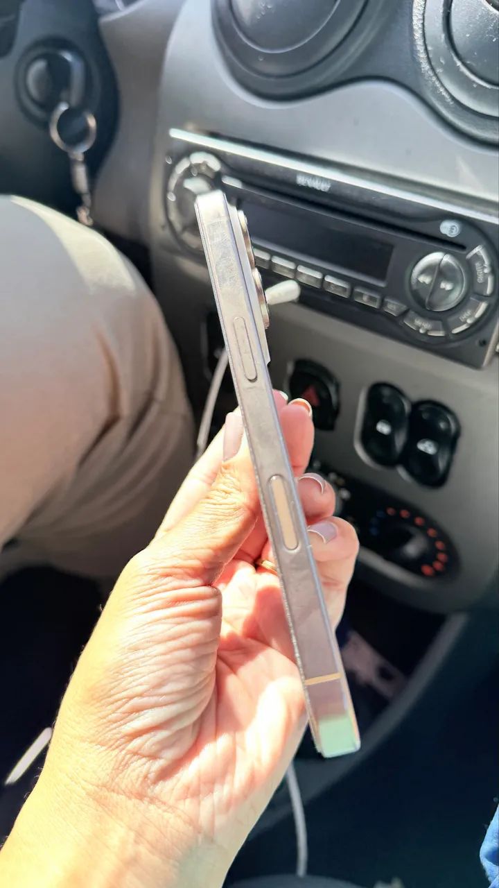 iPhone 16 pro  - Foto 4