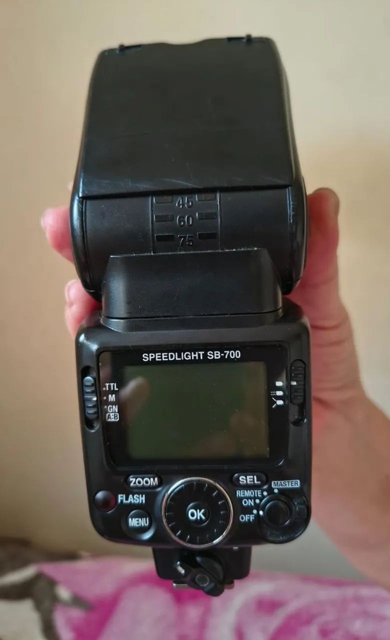 Flash Nikon Speedlight SB-700 - Foto 4