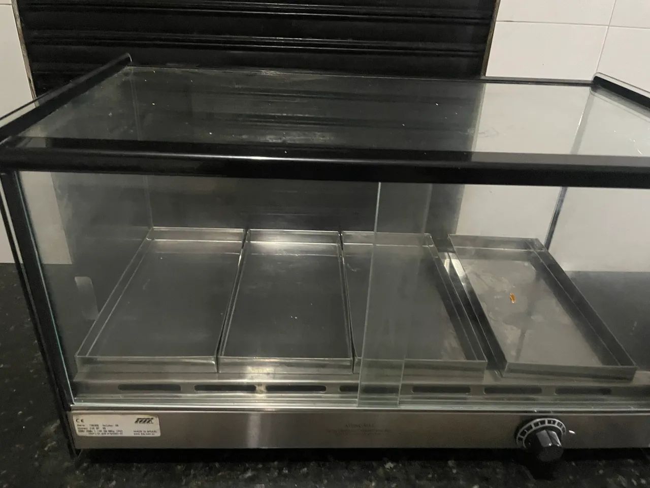 Vendo expositor pra salgados em perfeito estado de conservação.