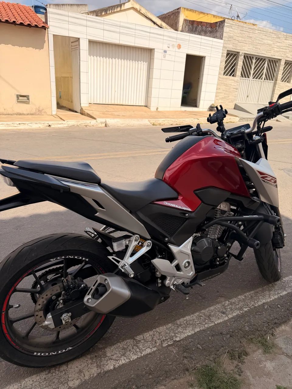 CB 300F 2026  - Foto 4