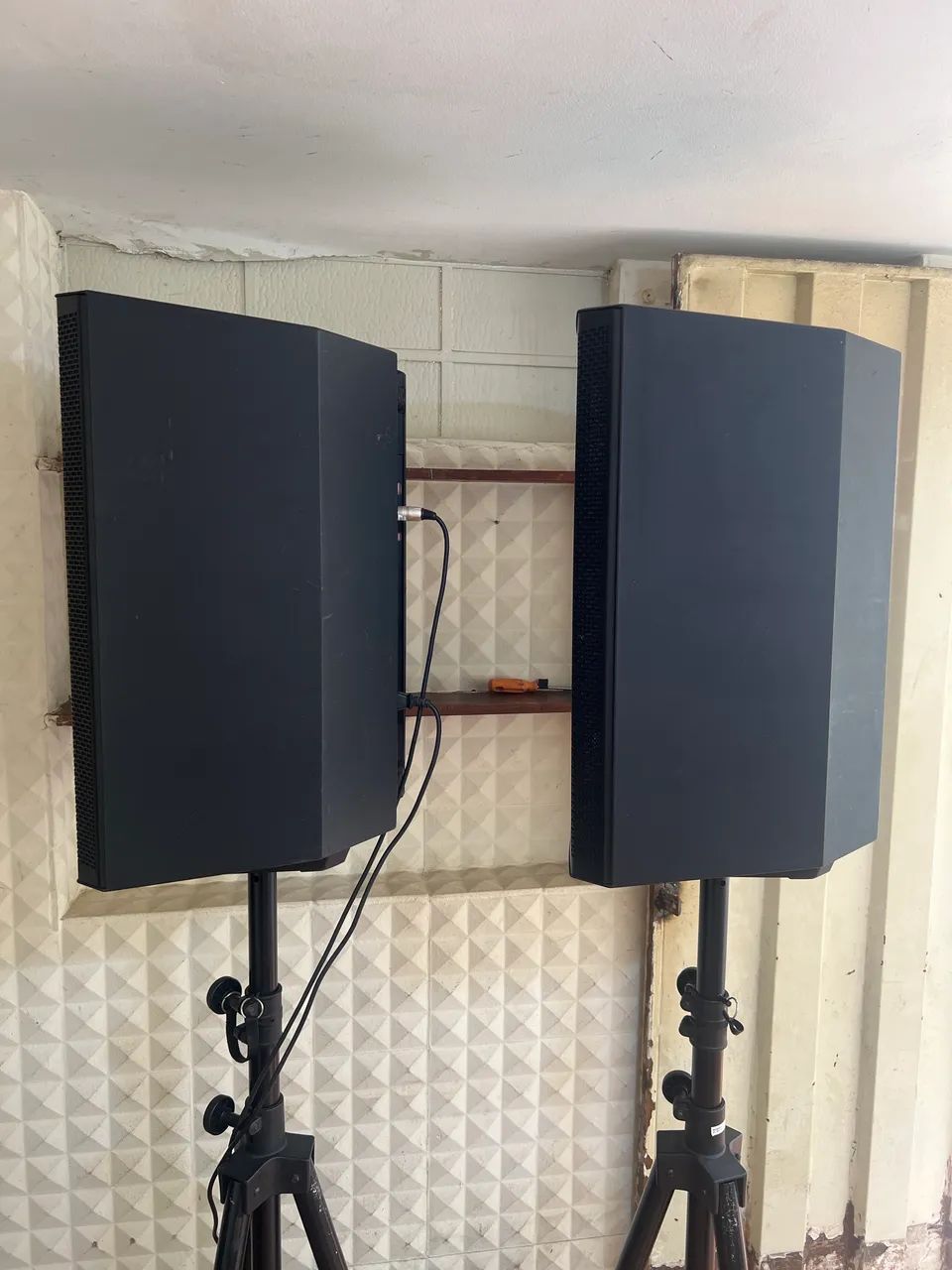 Par Caixas Electro-Voice ZLX-15P + Bags + Pedestais - Aparelhos de