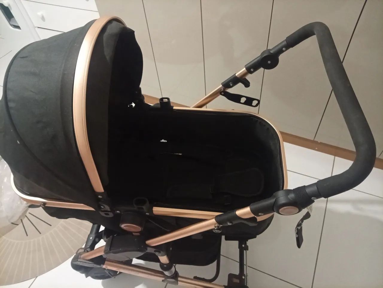 Carrinho de bebê Europeu  2 em 1 - Foto 4