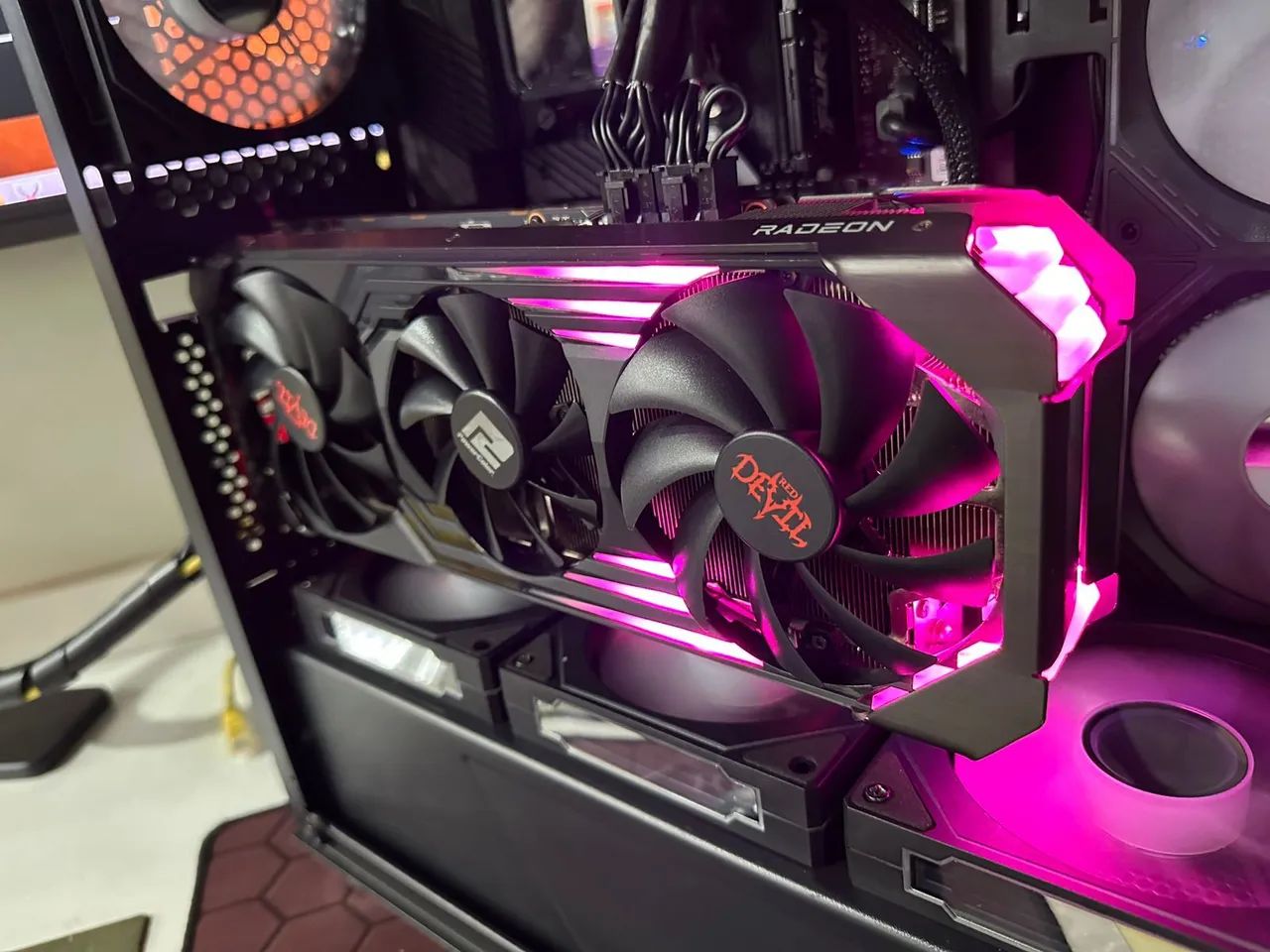 Placa de vídeo RX 6700 XT RED DEVIL 12 GB