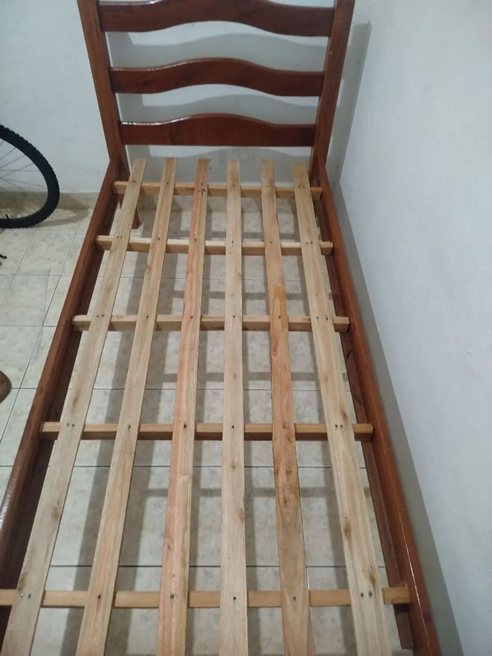 Cama de madeira solteiro - Foto 3