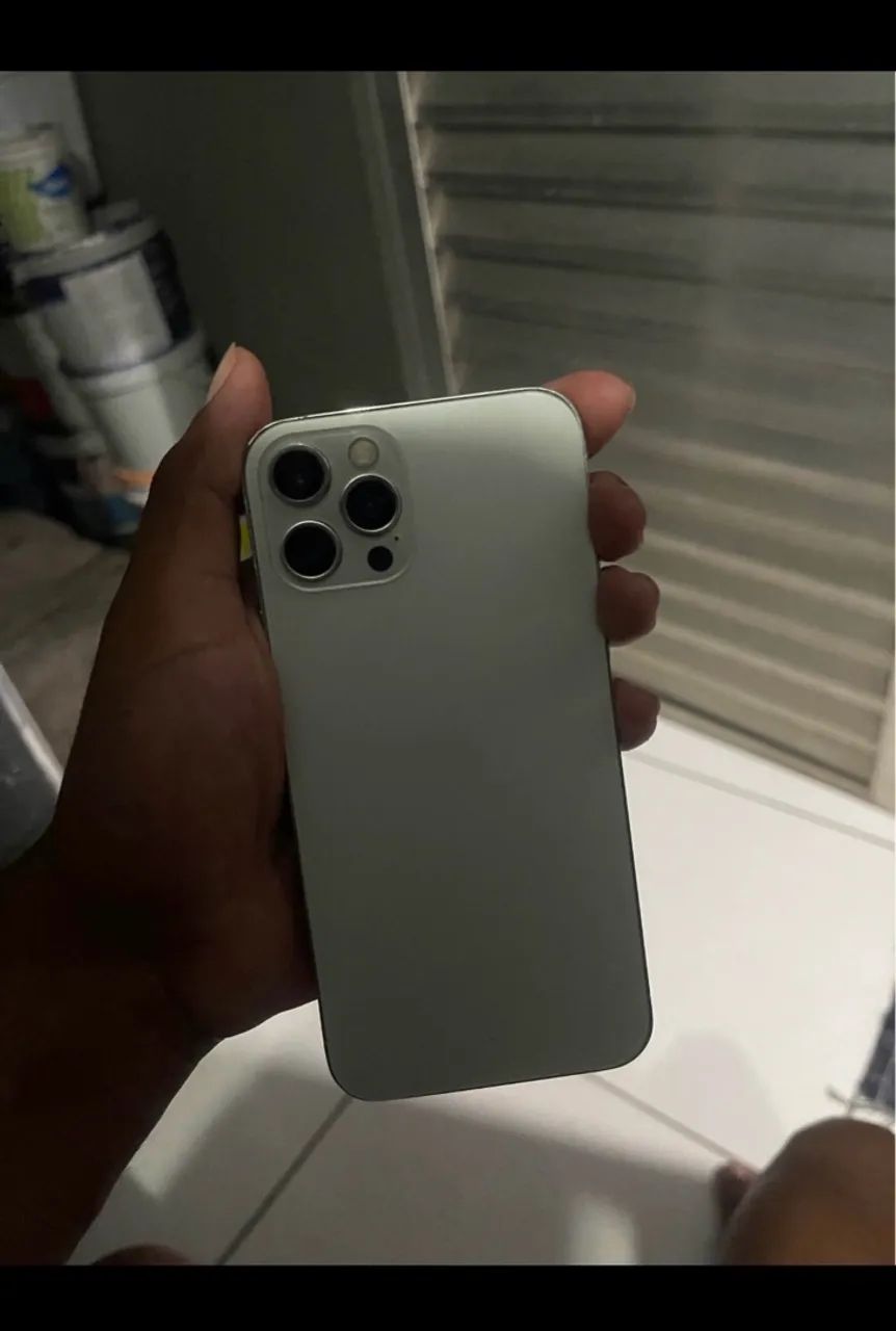 iPhone 12 Pro pra quem quer consertar 