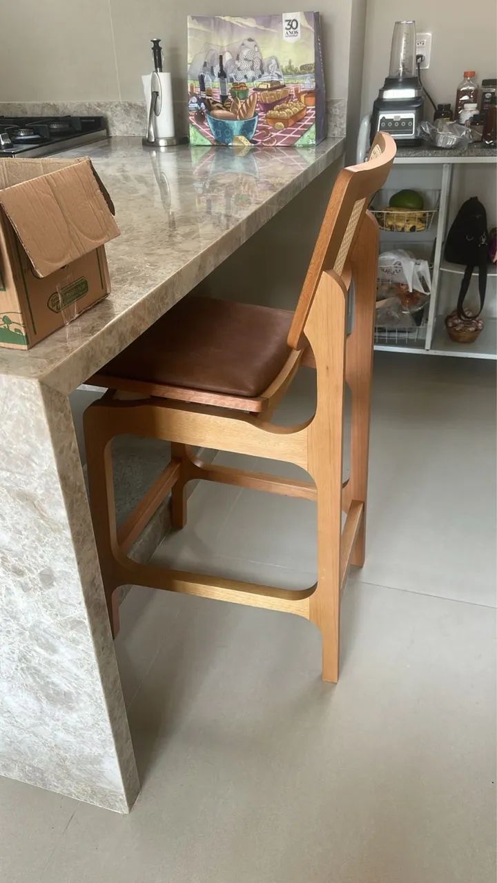 Banqueta em madeira maciça  - Foto 3