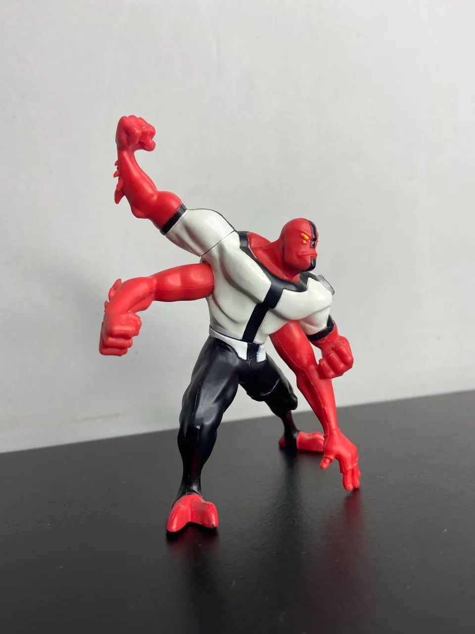 Boneco ben 10 Quatro Braços - Foto 3