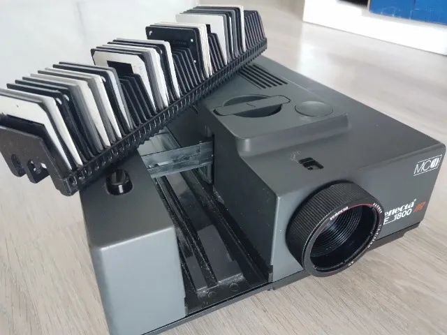 PROJETOR REFLECTA AF 1800415081516782725123