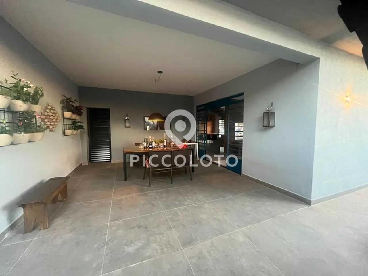 Sobrado à venda em Campinas, Vila João Jorge, com 4 quartos, com 234.5 m² - Foto 2