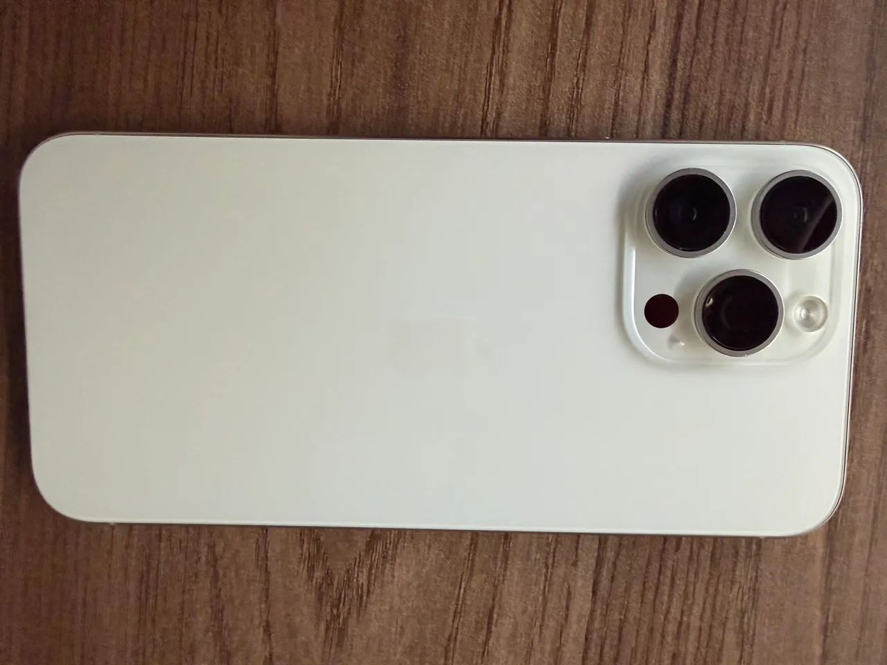 iPhone 15 Pro Max 256GB Branco  Seminovo - Foto 3
