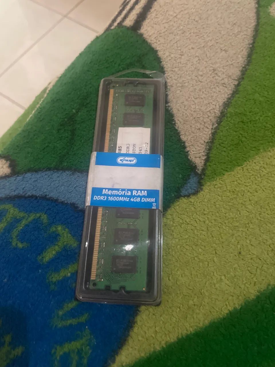 MEMÓRIA 4g, NUNCA USADA, ESTÁ TOTALMENTE NOVA DENTRO DA CAIXA! - Foto 2