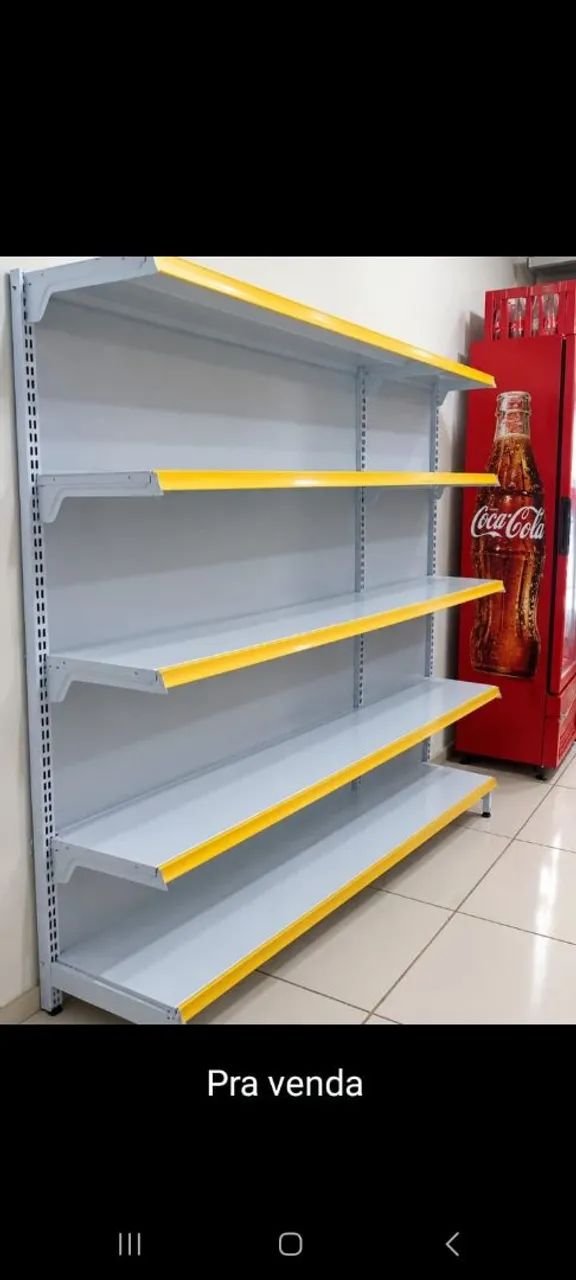 Gôndolas e prateleiras comércio