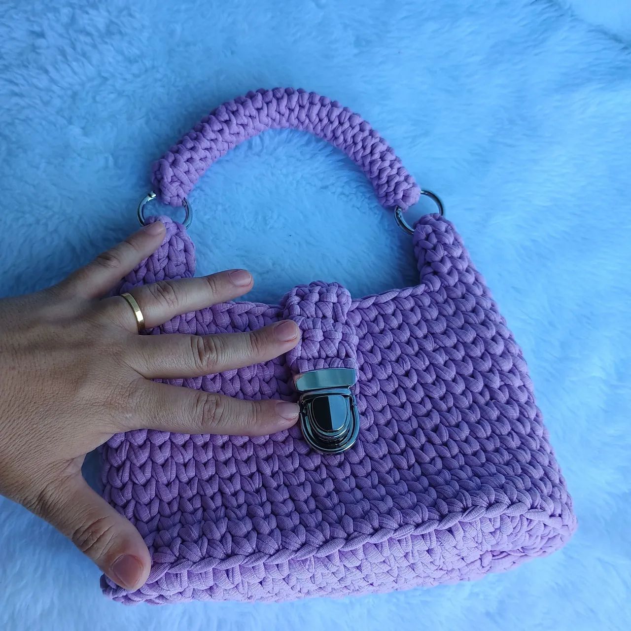 Bolsa de crochê em fio de malha  - Foto 5