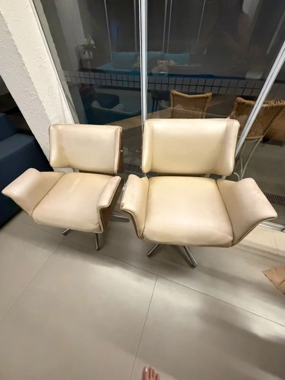 Jogo de duas poltronas  - Foto 2