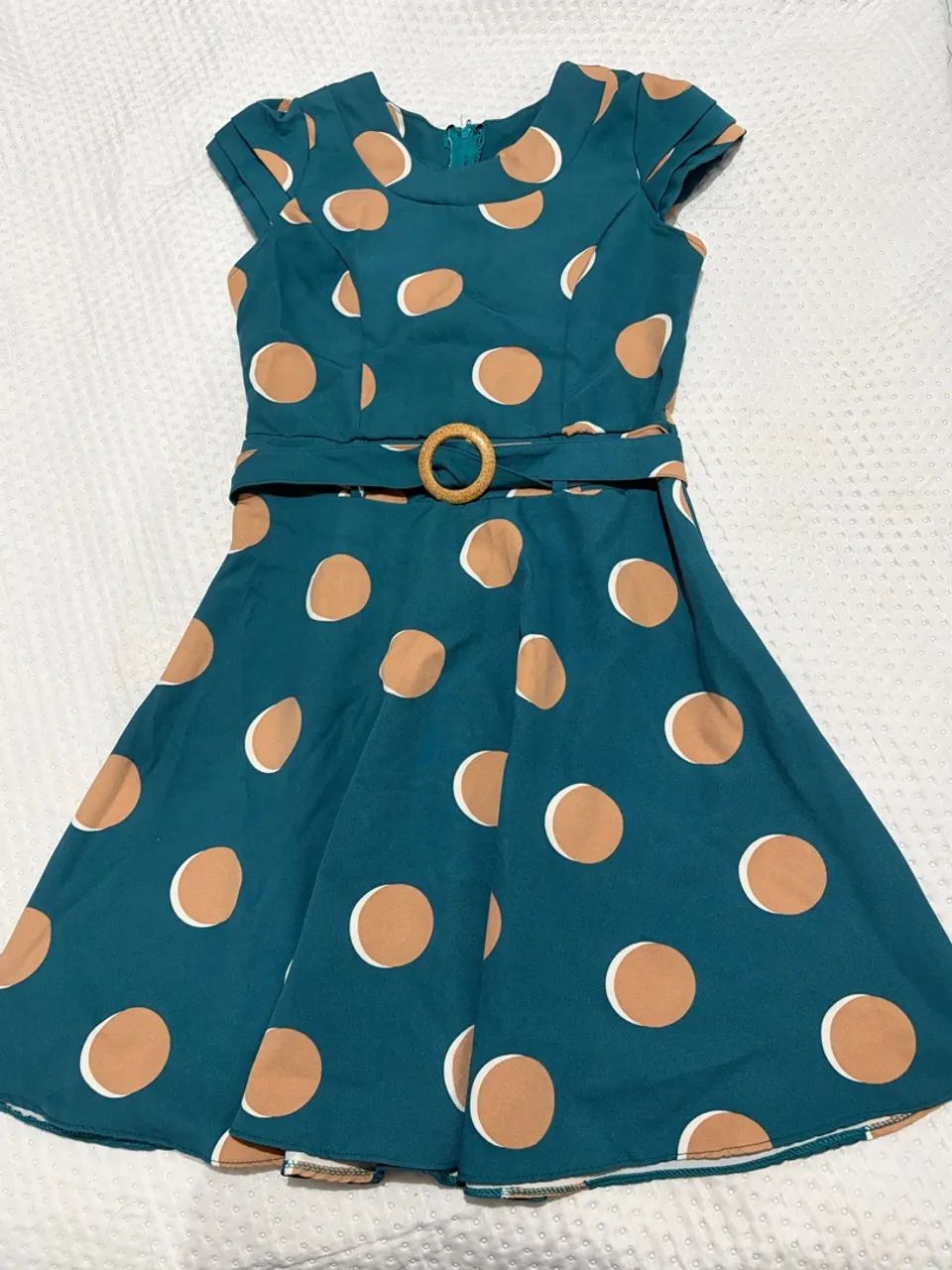 Vestido verde de bolinha ?