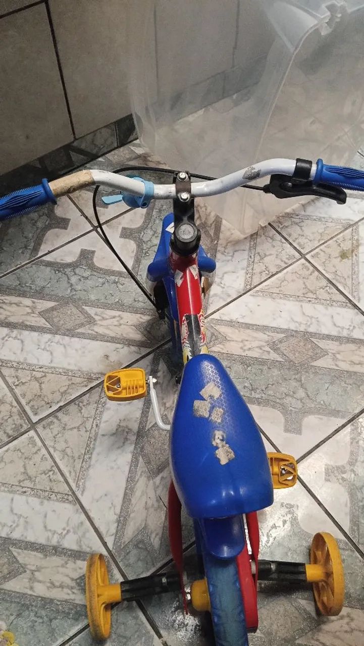Bicicleta infantil aro 12 - Foto 4