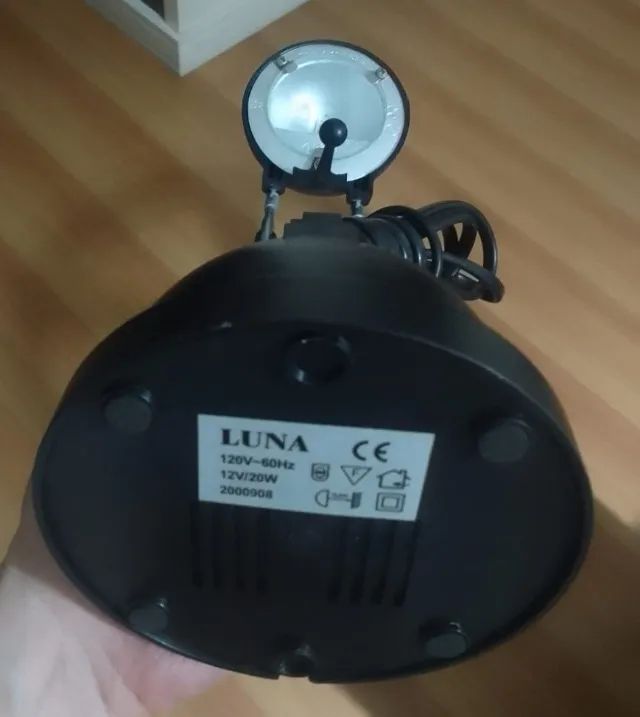 luminaria preta flexivel e articulada 127V  20w  - Foto 3