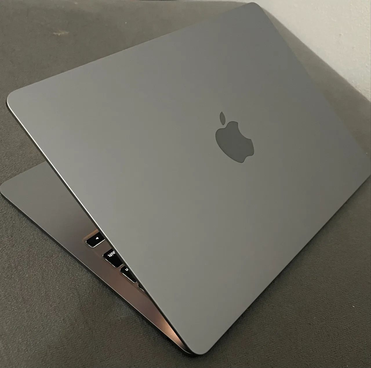 MacBook Air M2 16GB/256GB - Space Gray - Foto 3