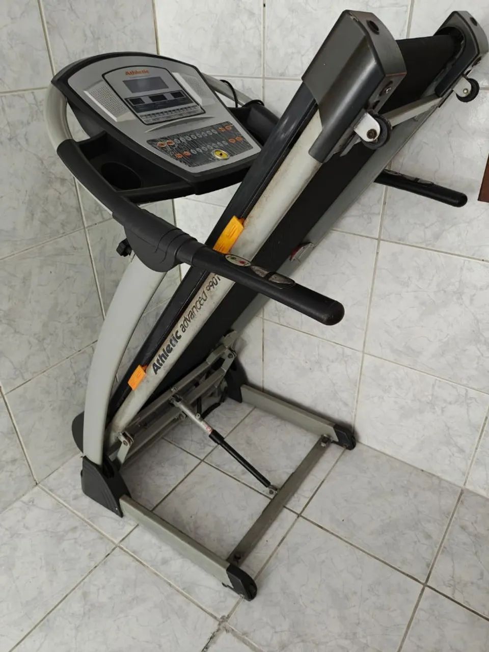 ESTEIRA ATHLETIC ADVANCED 900T  - Foto 5