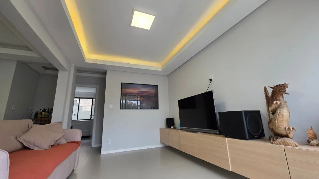 Casa reformada à venda no Carianos - Foto 4
