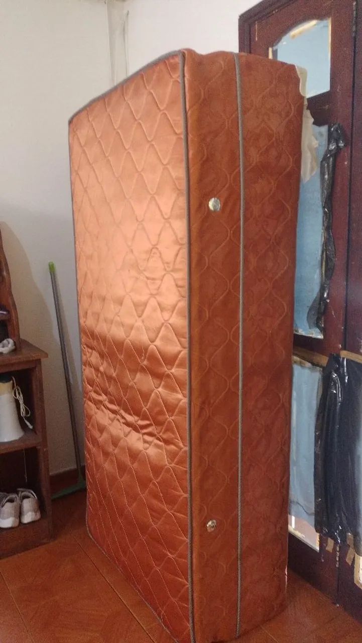 Cama mola de solteiro