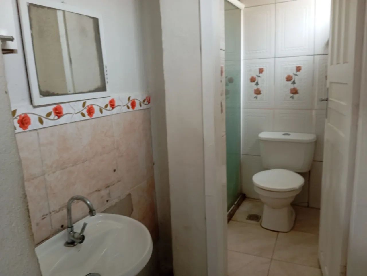 Vendo casa em vila tipo kitnet - Foto 2