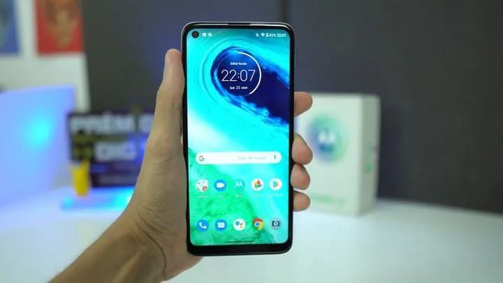 Moto g8