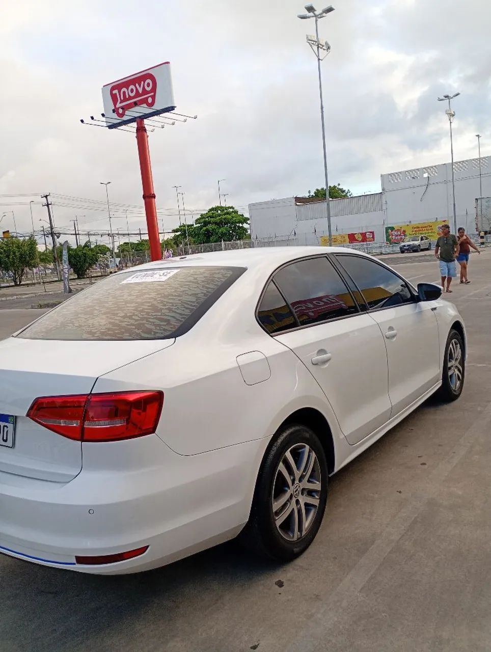Volkswagen Jetta COMFORTLINE 2.0 8V FLEX 2015