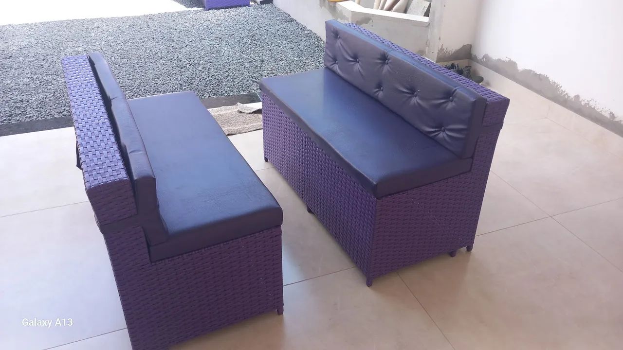  2 JOGOS DE SOFAS COM MESA - Foto 3