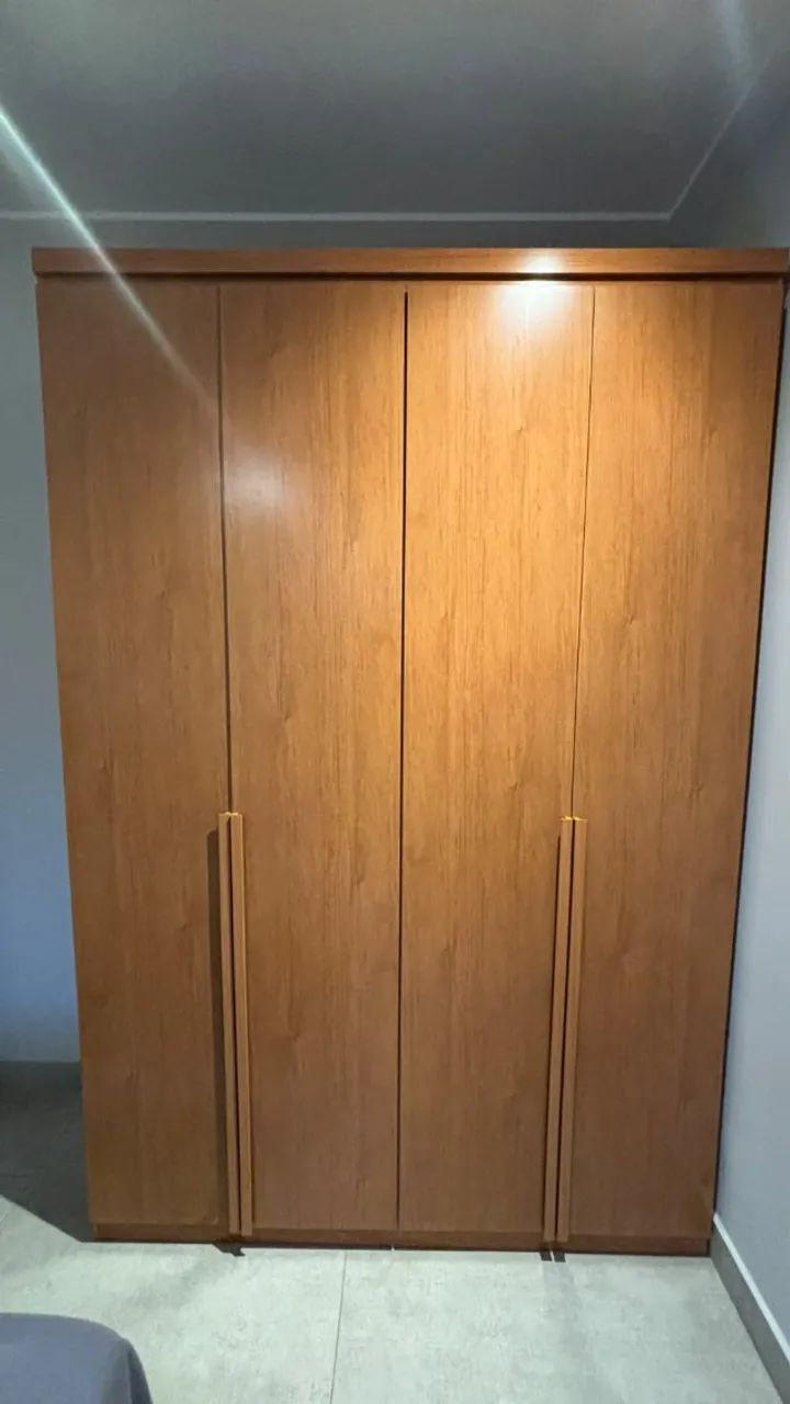 Guarda-roupa 4 portas