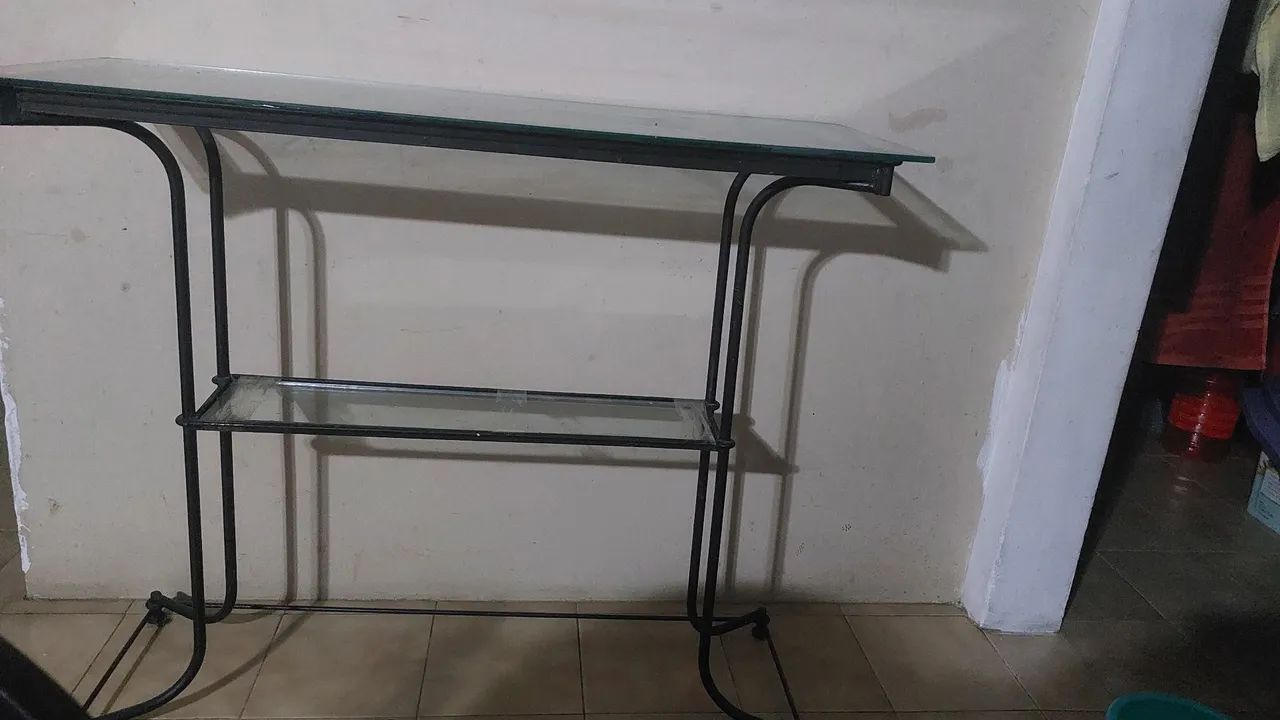 Aparador de ferro com tampo de vidro - Foto 3