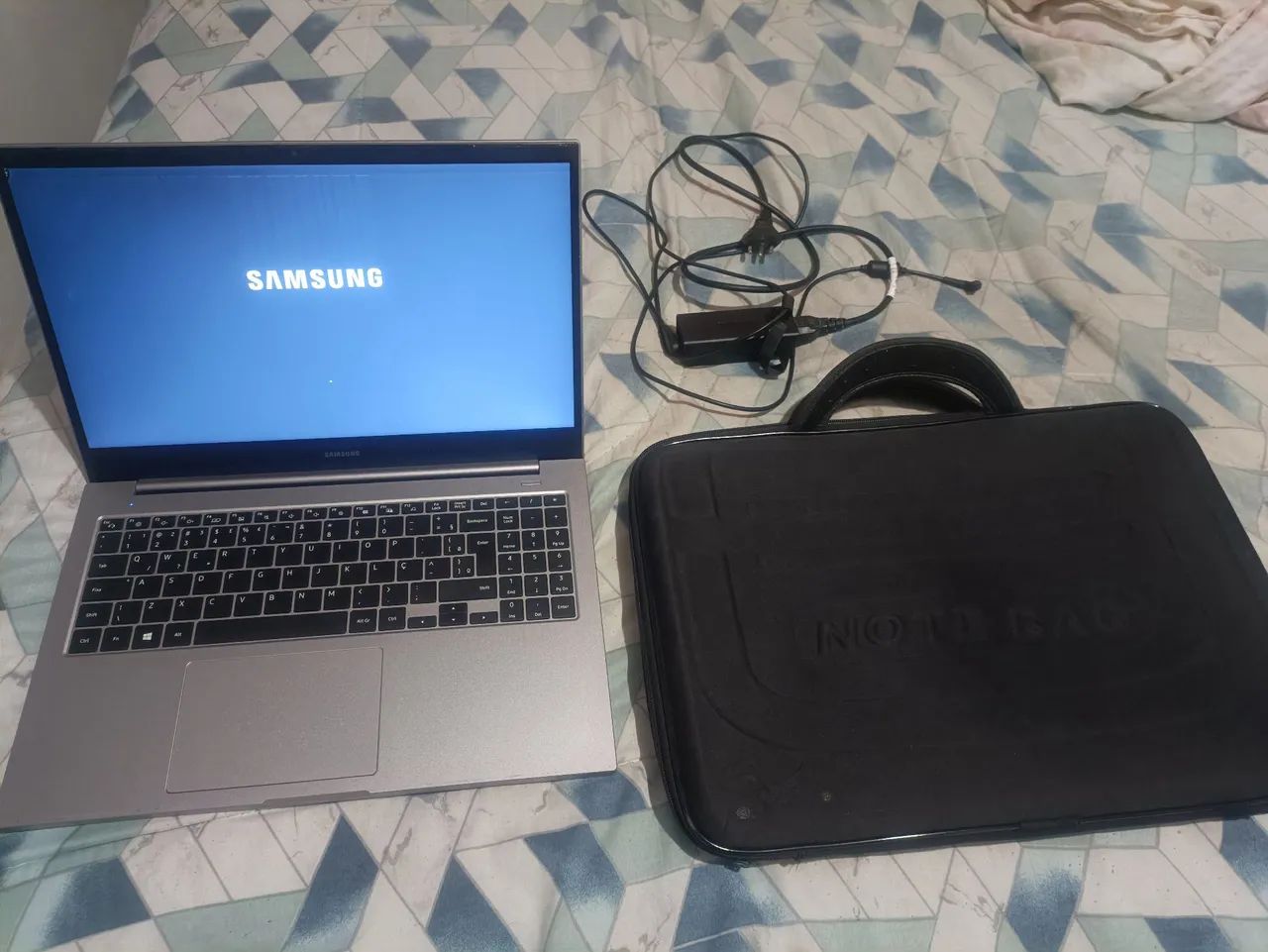 Notebook Samsung Essentials E20 - Foto 4