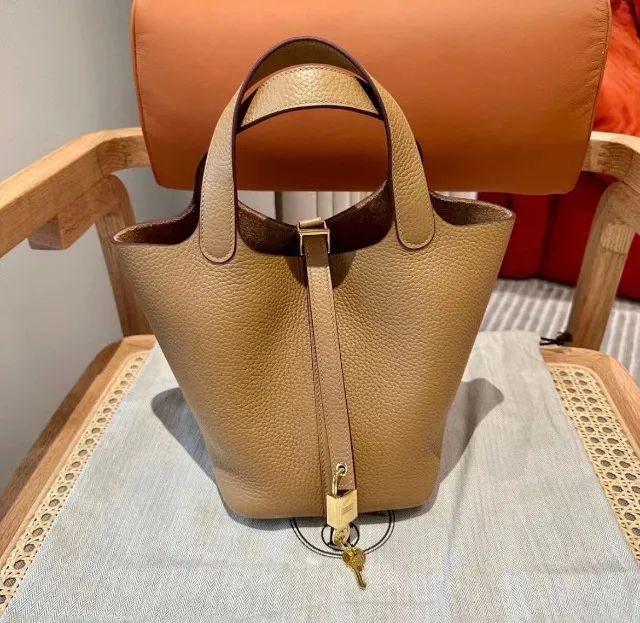 BOLSA HERMES PICOTIN LOCK 18 - COURO 