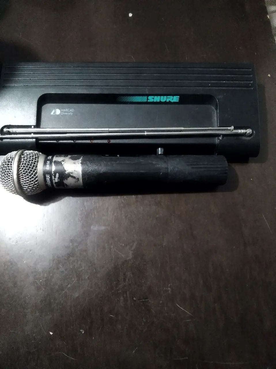 Microfone sem fio Modelo: Shure T4V