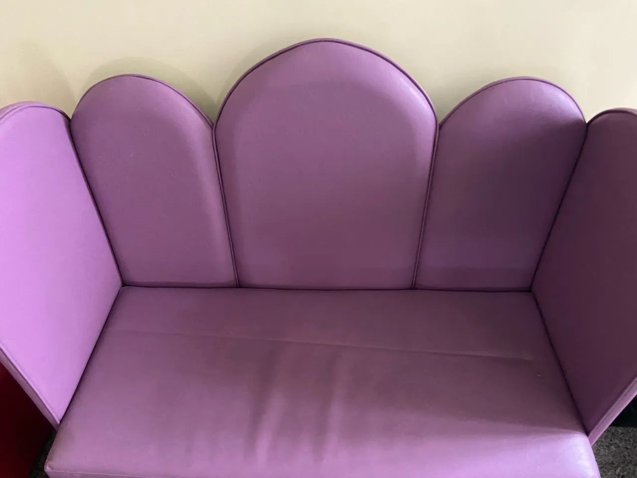 SOFÁS EM COURO LEGÍTIMO ? QUALIDADE E ELEGÂNCIA - Foto 2