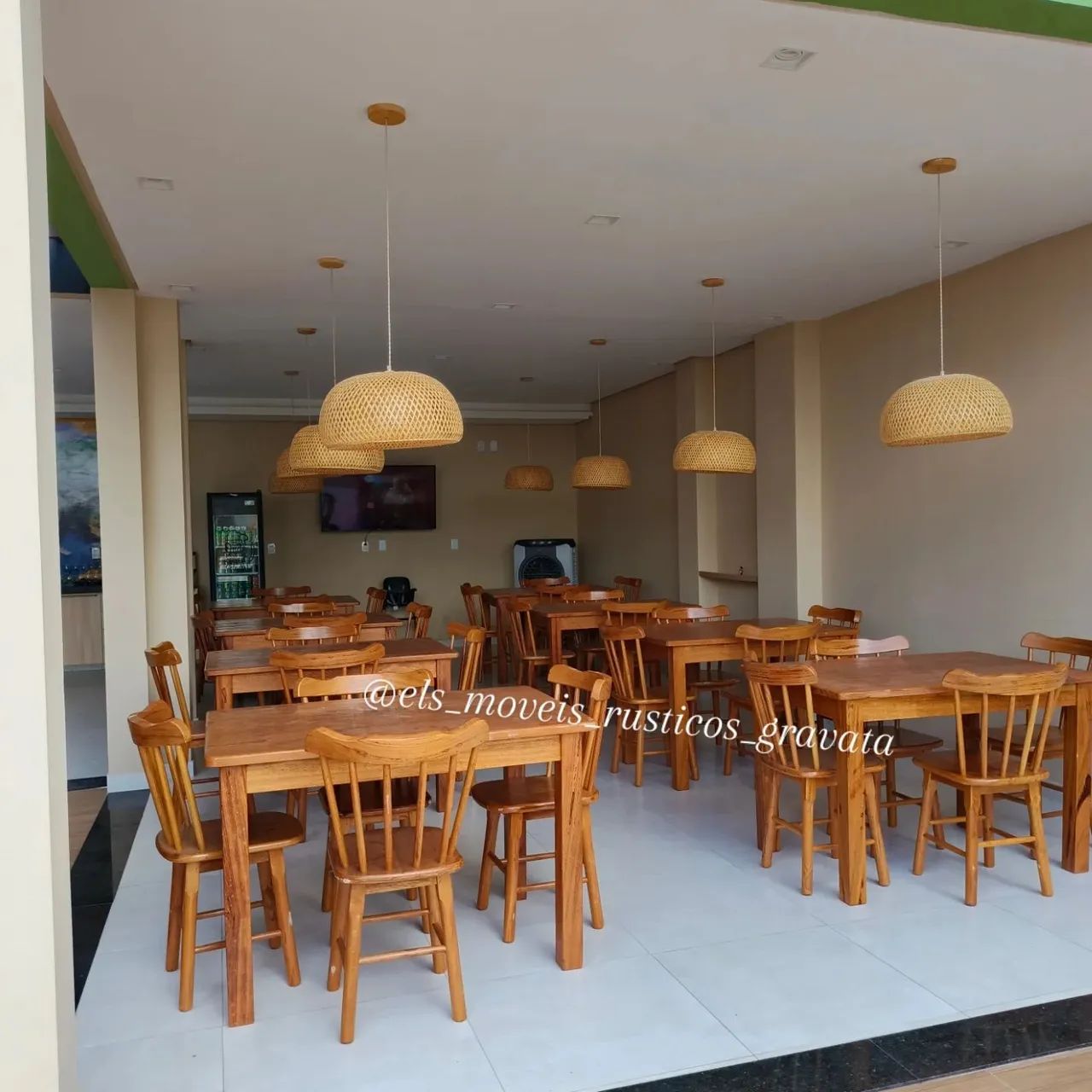 Conjunto de mesa e cadeiras madeira maciça durável para restaurantes, pousadas...  - Foto 3