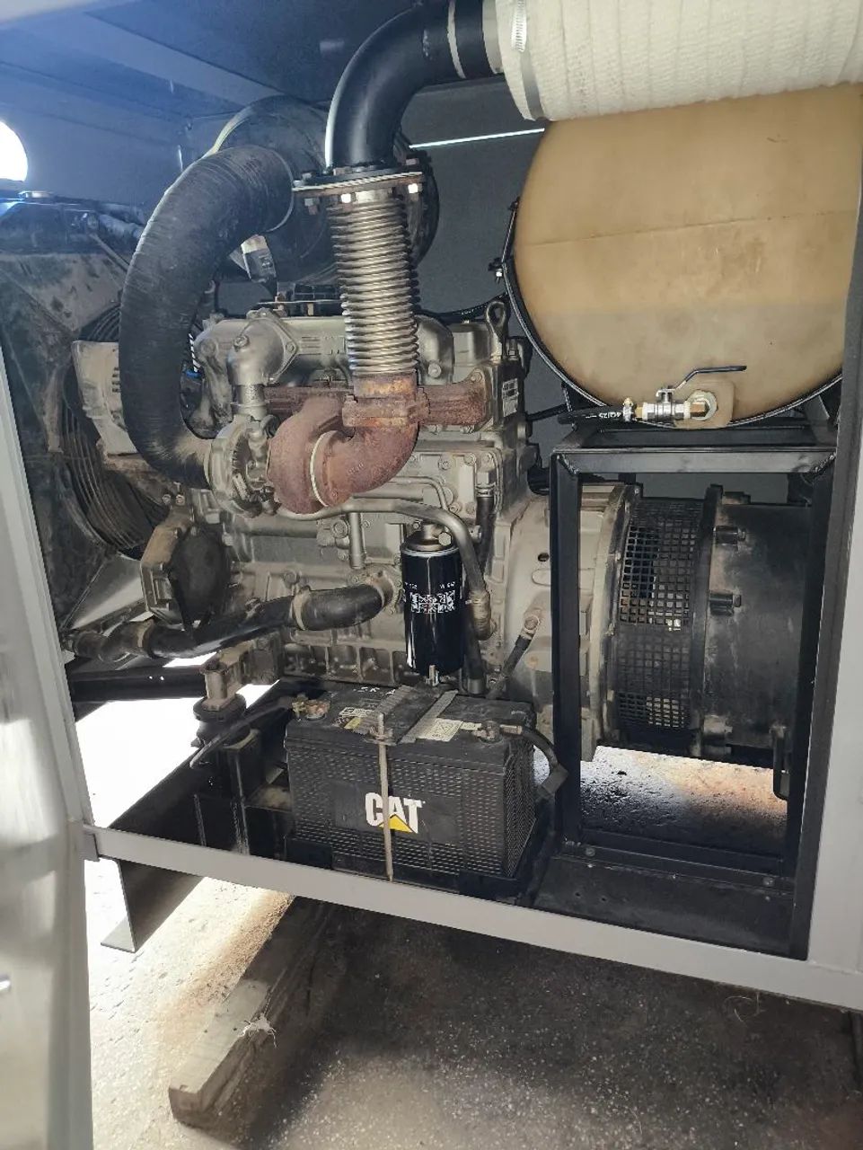 Gerador Stemac 105 KVA motor MWM 4 cilindros série 10 - Foto 2