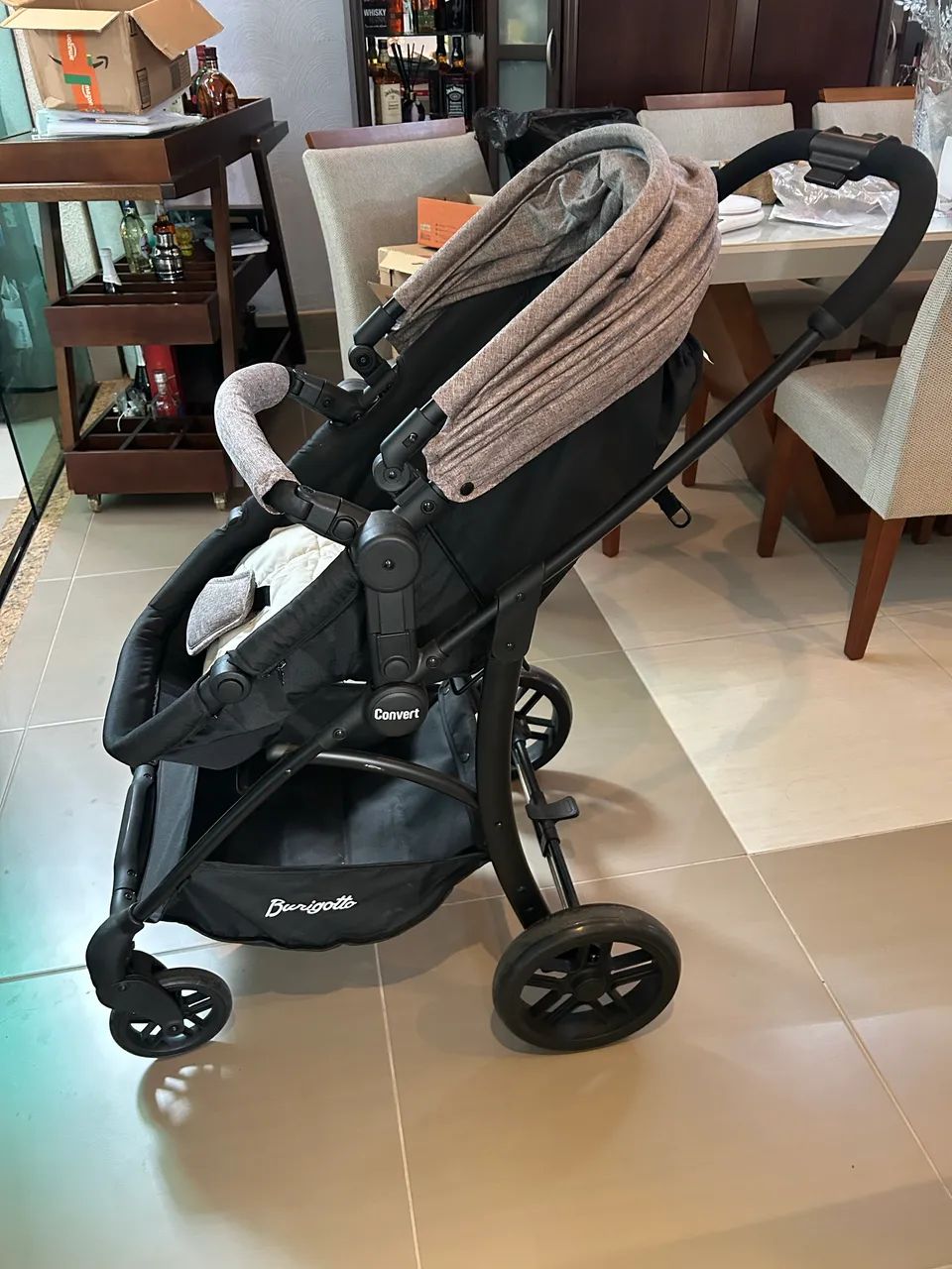 Carrinho de bebê + Bebê conforto 